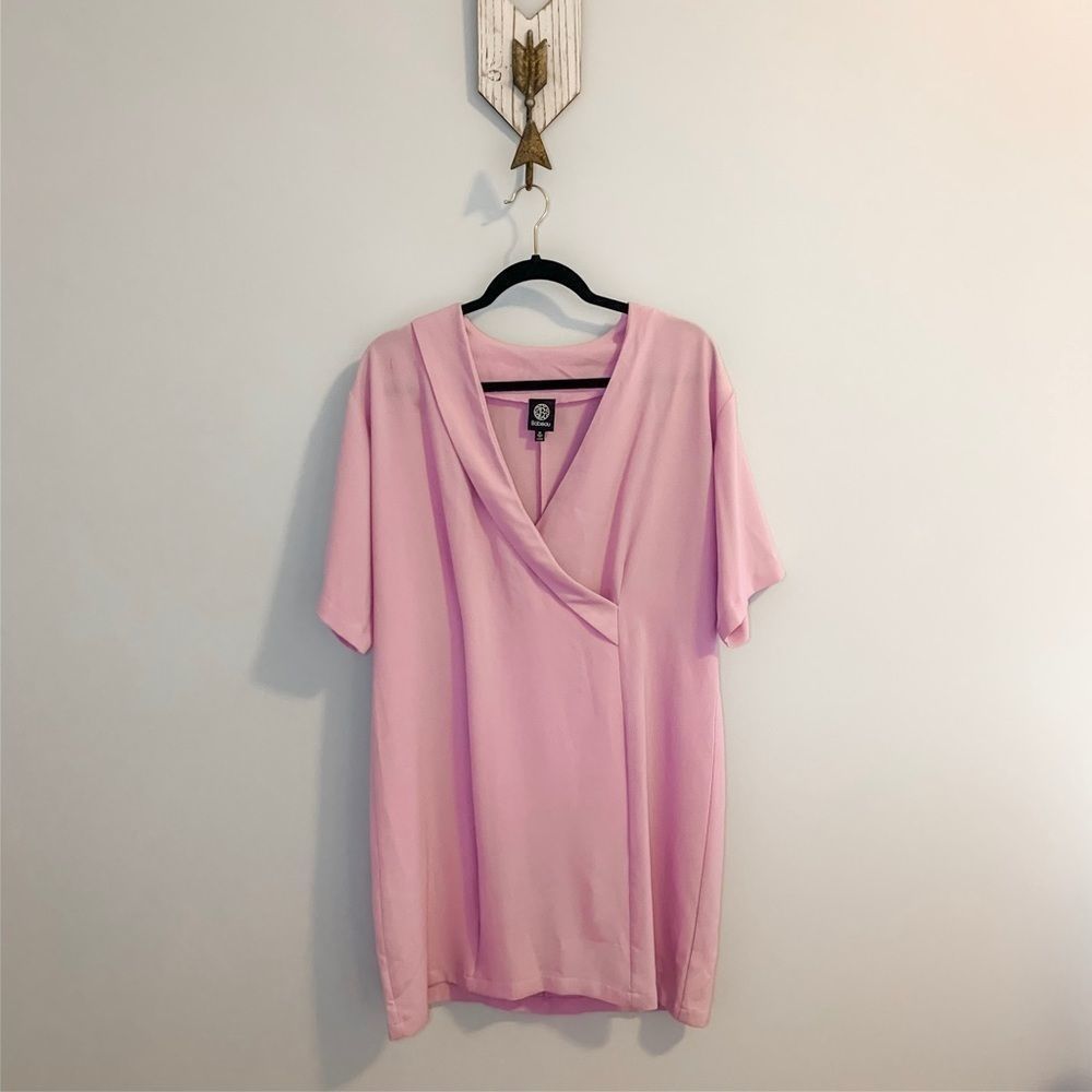 Lilac Bobeau Loose V Neck Dress Size M